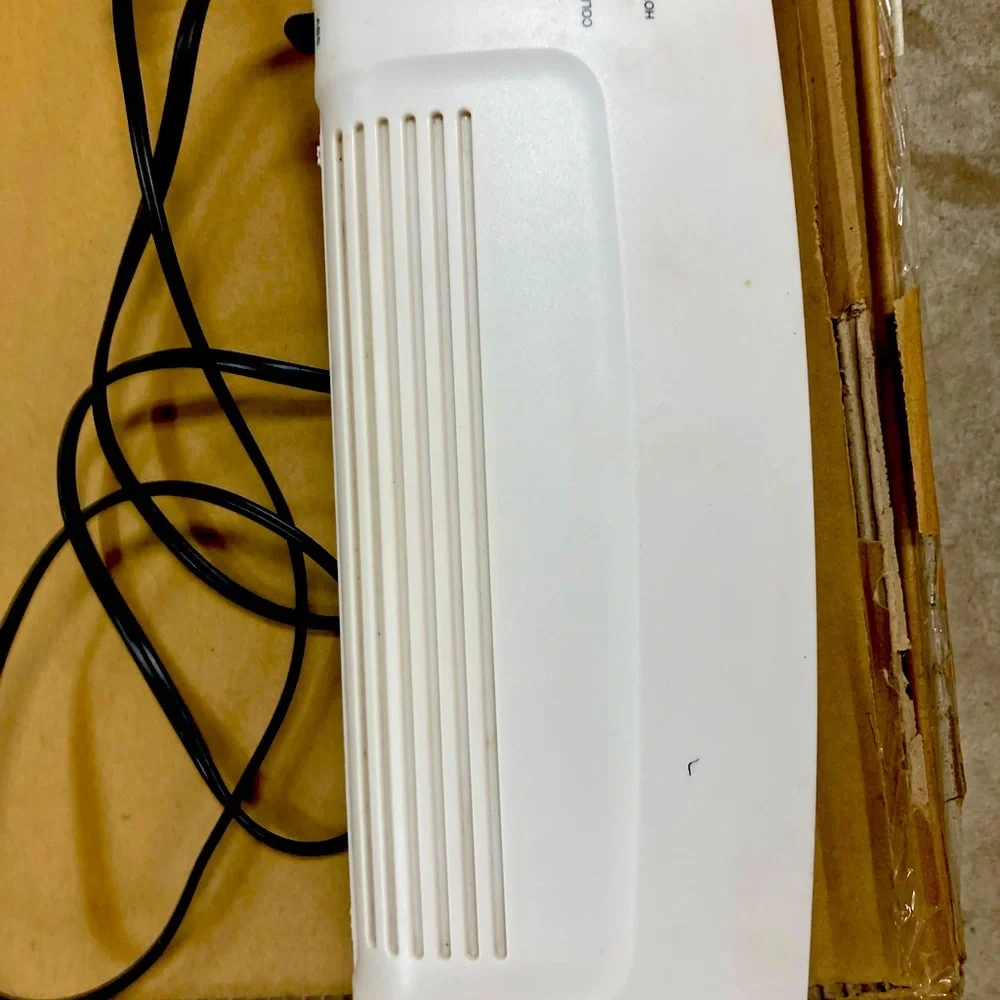 Laminator used condition works lights up and works